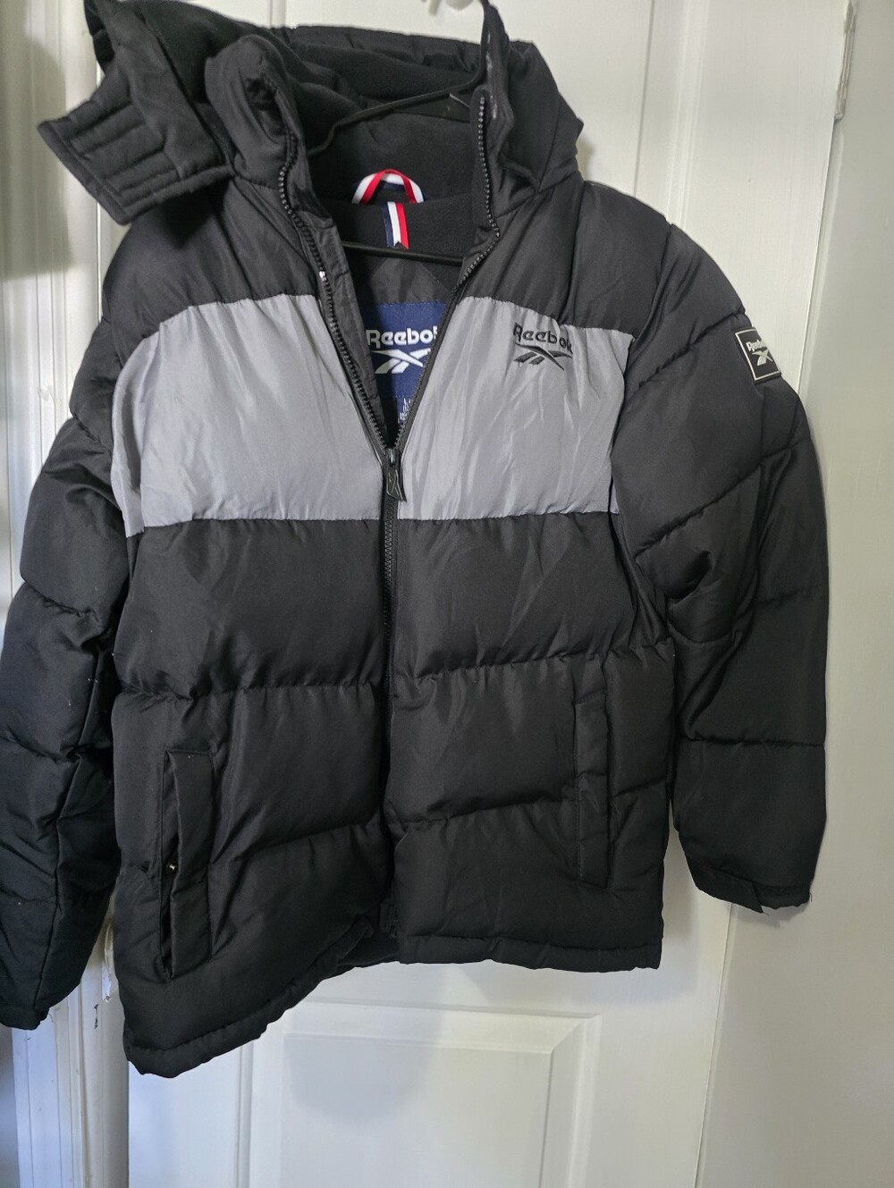 Reebok Kids' Black & Gray Puffer Jacket Size L (14-16) Excellent Conditions